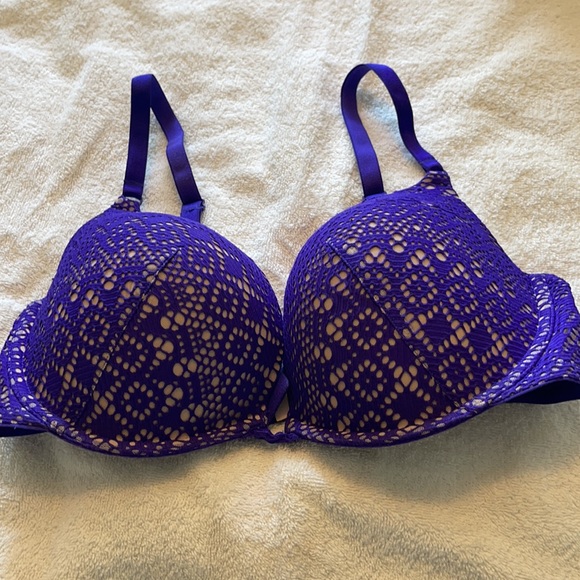 Victoria’s Secret sexy & beautiful purple lace push-up bra size 36DD - Picture 2 of 4